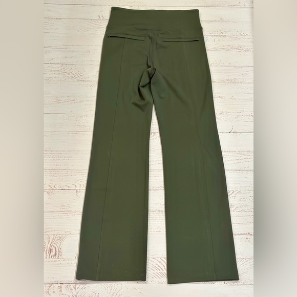 Athleta Delancey Straight Leg Pants, Aspen Olive, Size Small - Picture 3 of 6